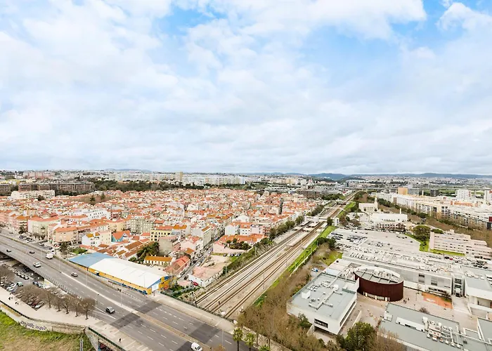 Fm Parque Nações *